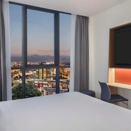Hampton By Hilton Airport Hotel