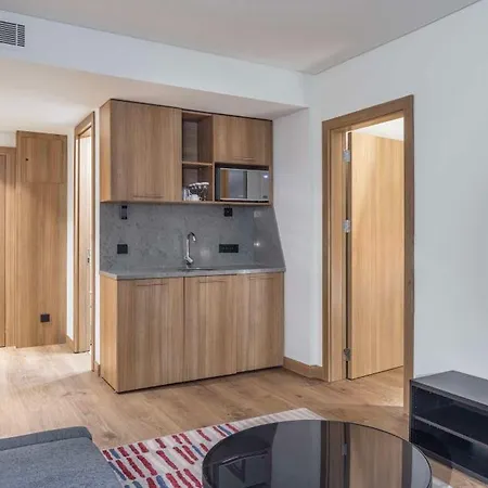 Hampton By Hilton Airport Hotel